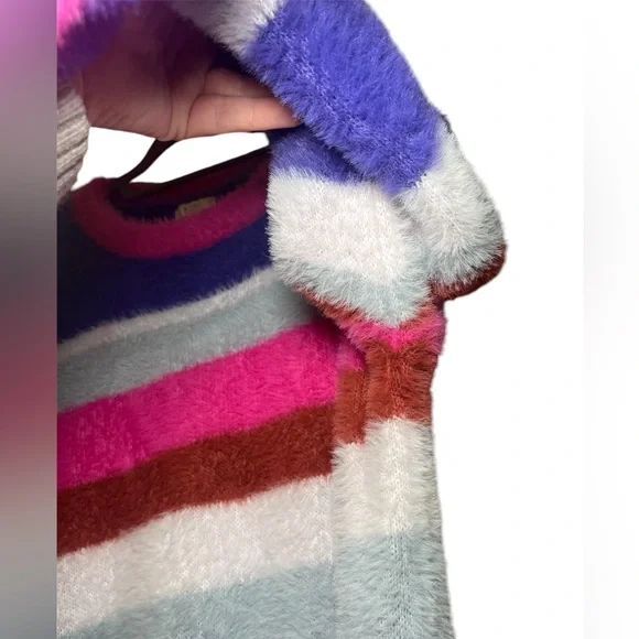 Kori America‎ Fuzzy Sweater size Medium - Picture 5 of 8